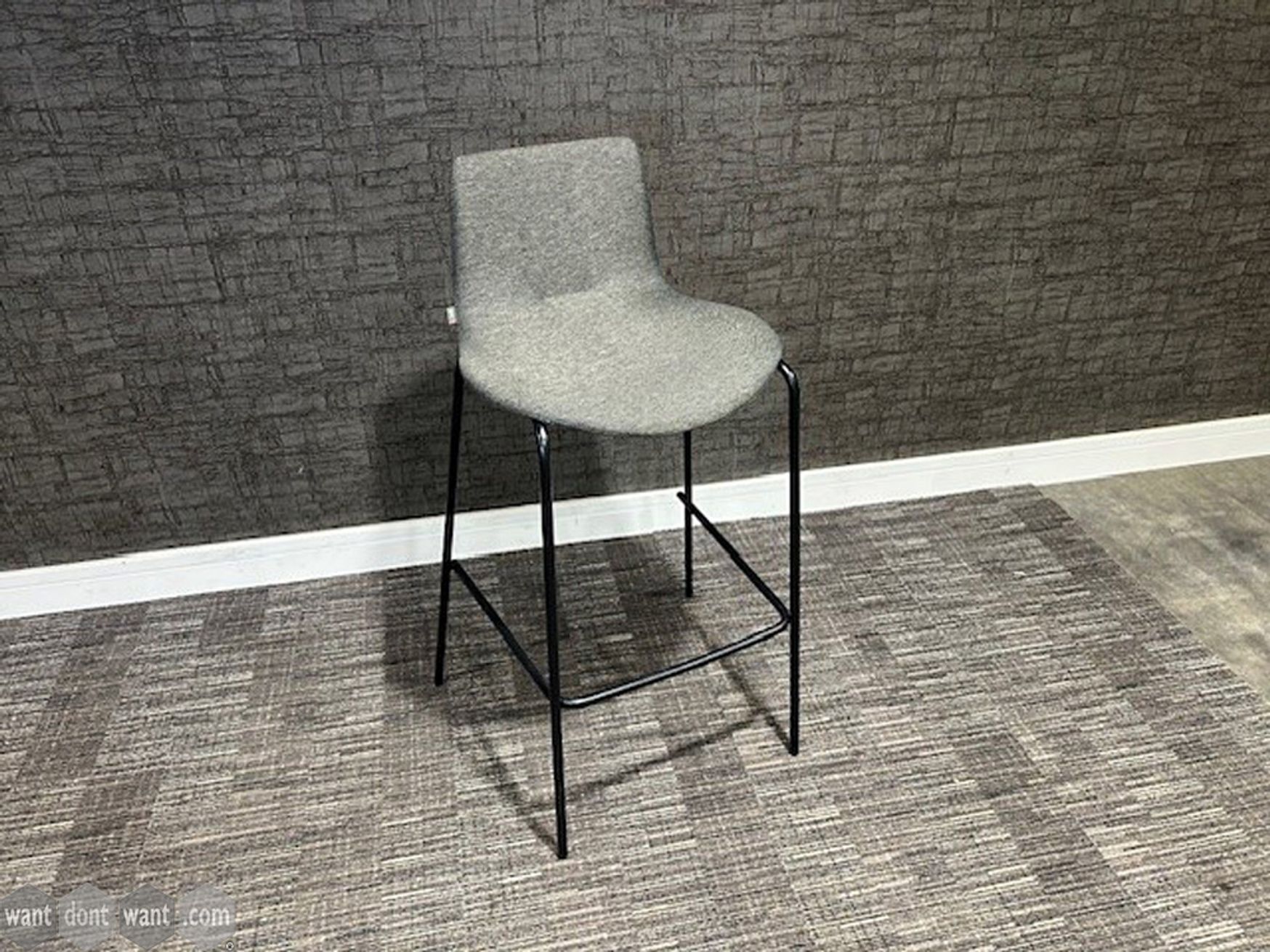 Used 770mm New Design group high stools