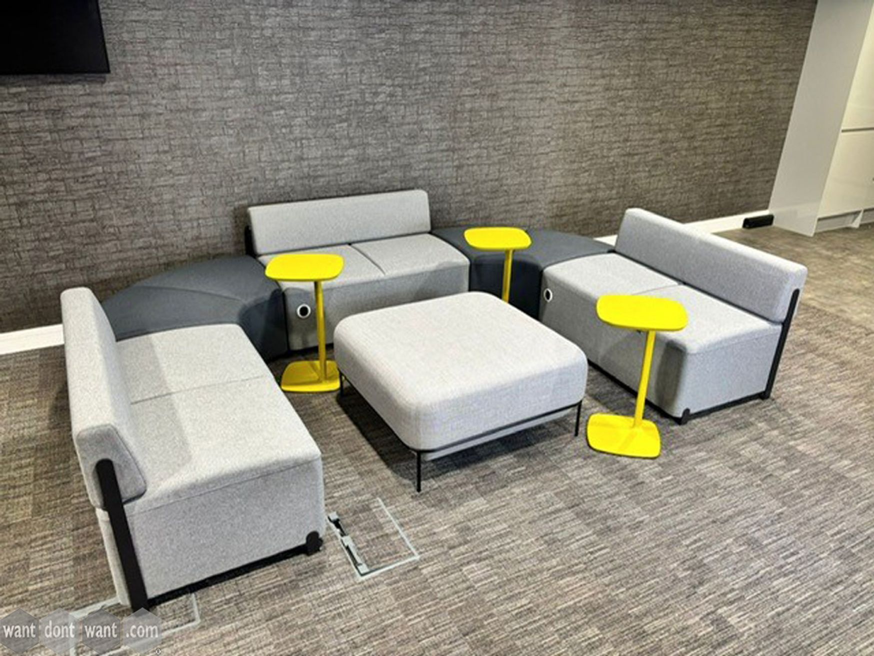 Used 2950mm Actiu U-shaped sofa set
