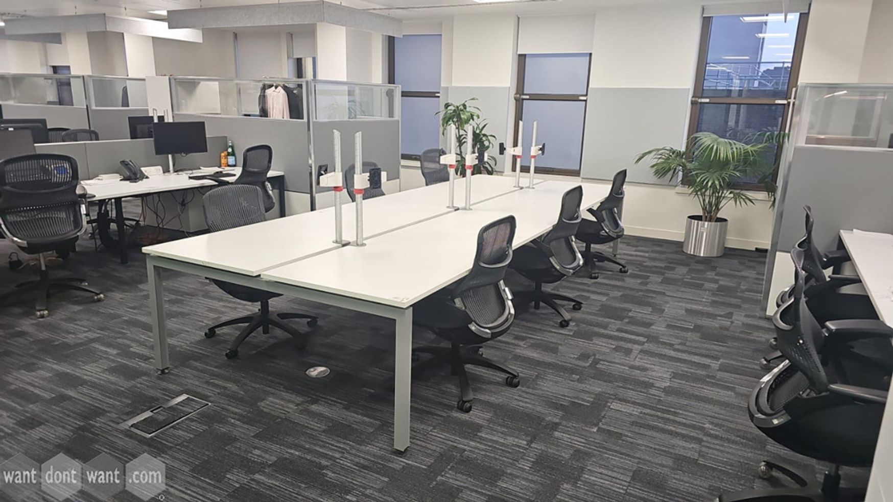 Used 1400mm Herman Miller bench desks