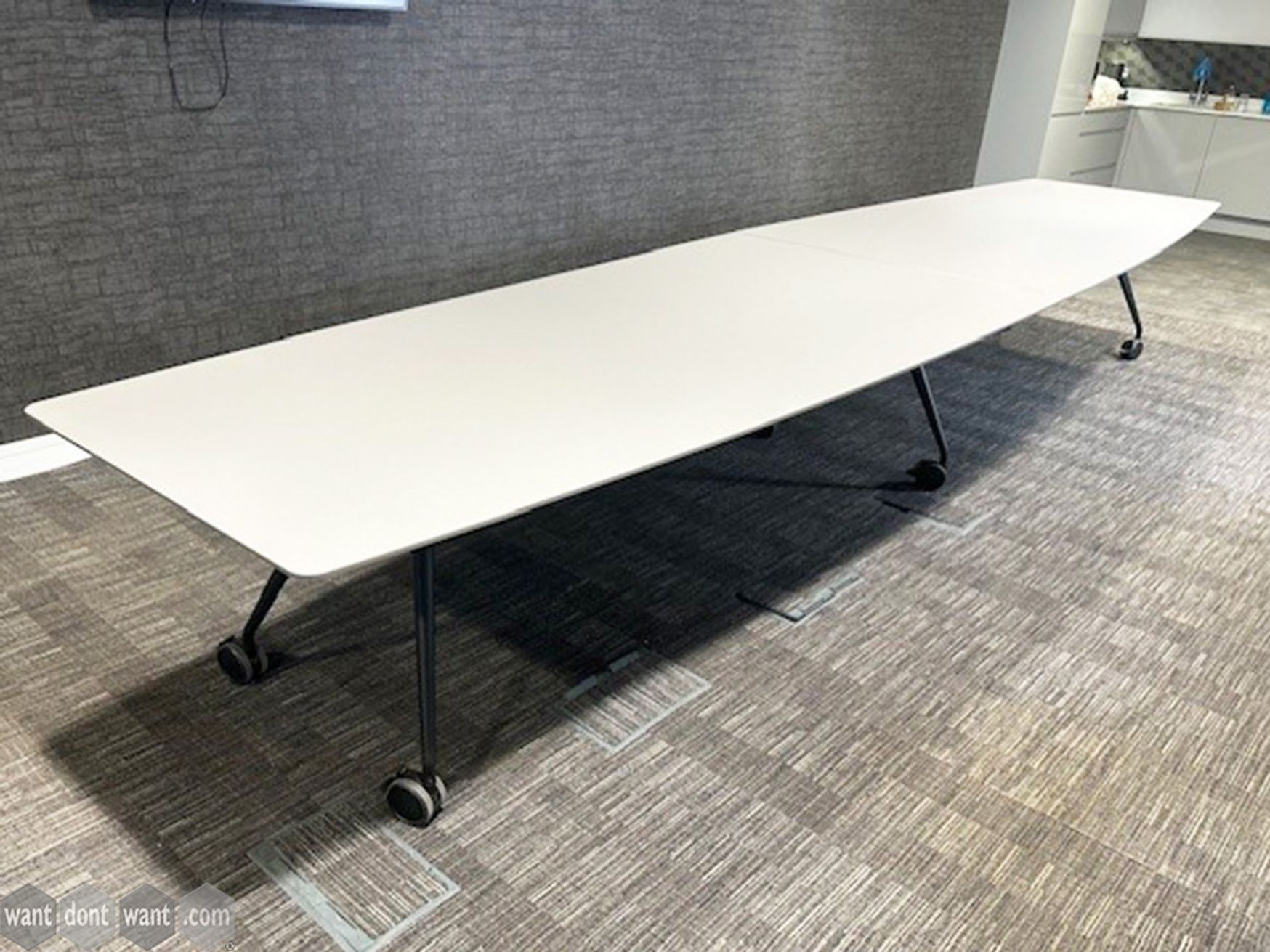 Never used 5000mm K+N Summa Table 