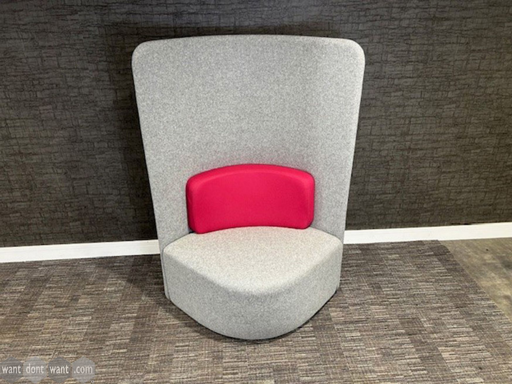 Used Boss Design Shuffle Hi Back acoustic seating