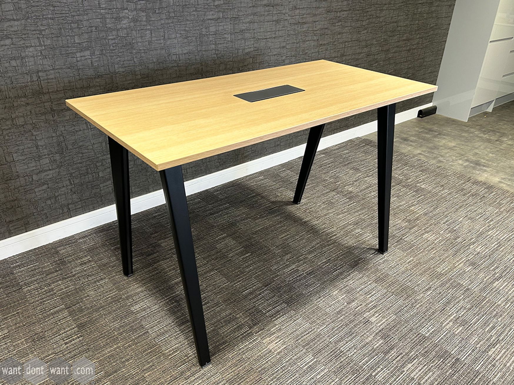 Used 1600mm Steelcase high oak top table with access flap