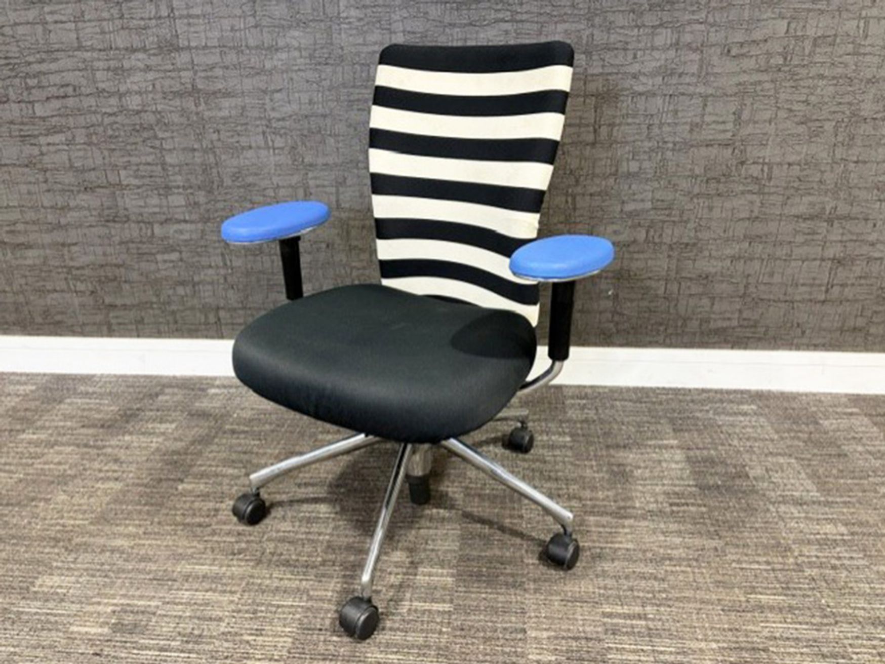 Used Vitra task chair