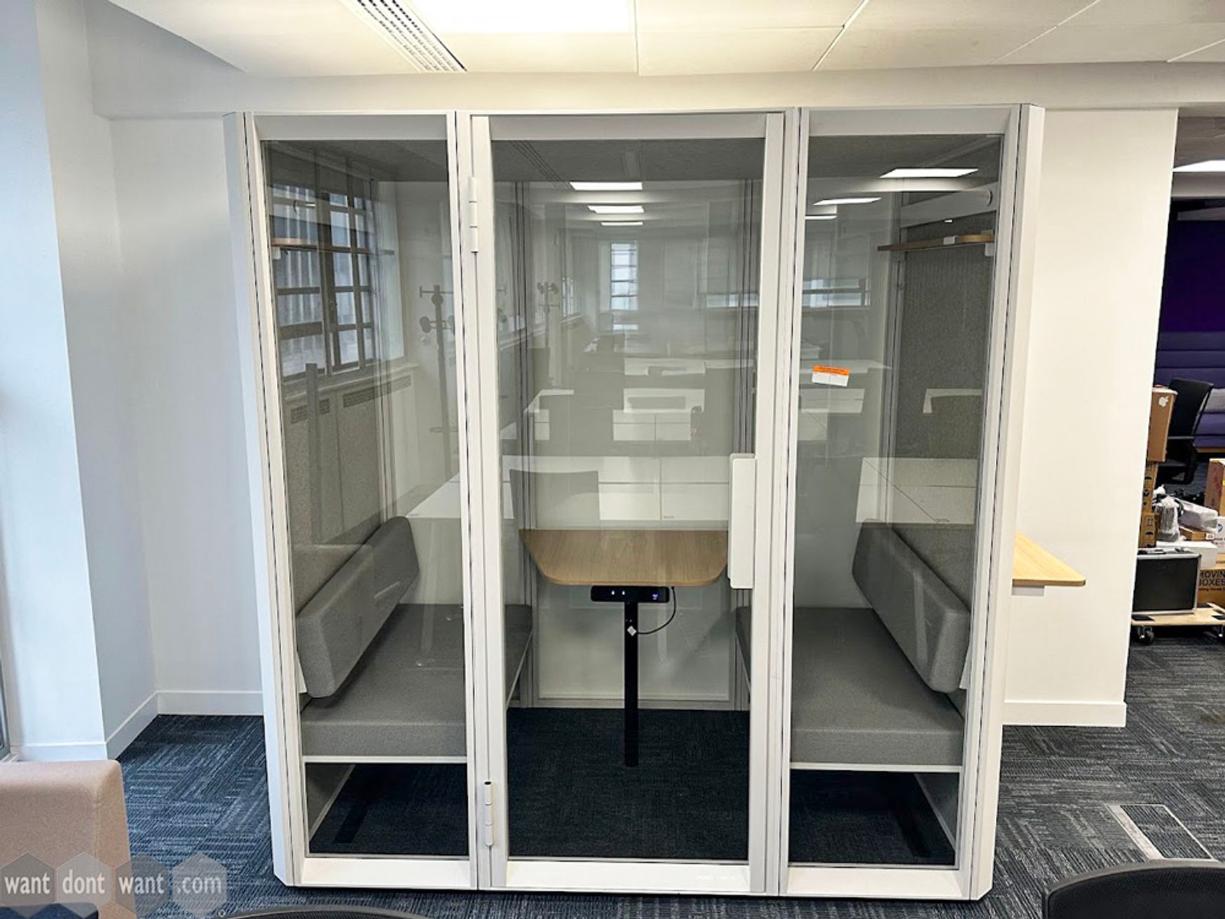 Used Mute Jetson L4 acoustic pod with sofas and table 
