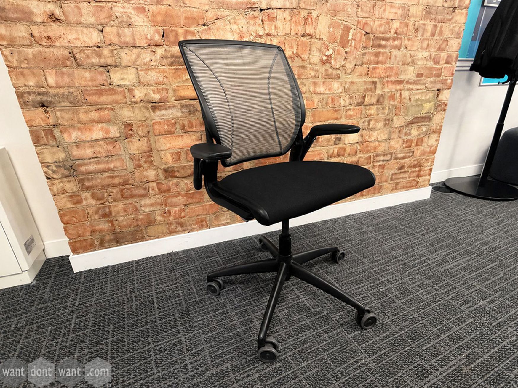 Used Humanscale Diffrient World Task Chair