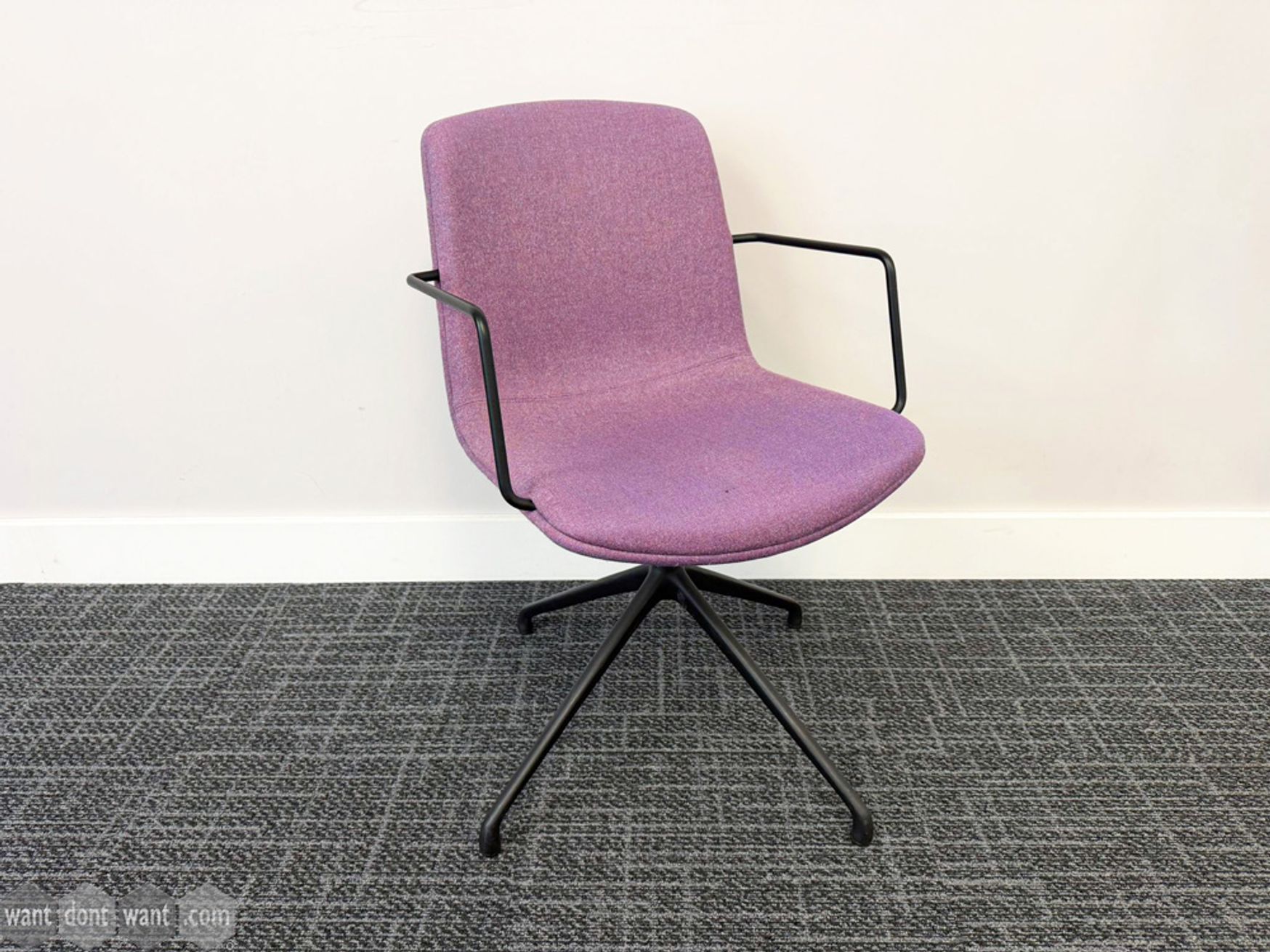 Used Orangebox Coda Meeting Chair 