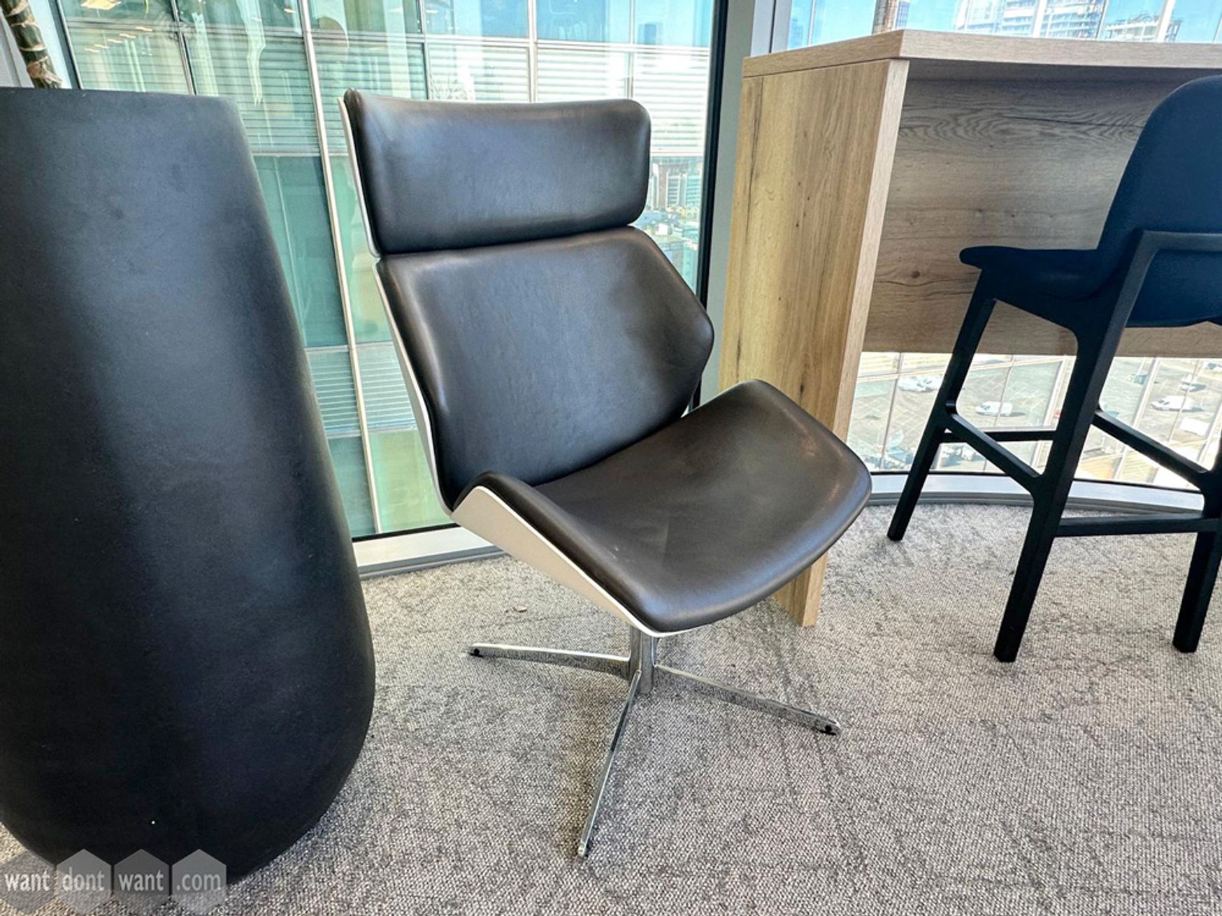 Used Boss Kruze style chair 