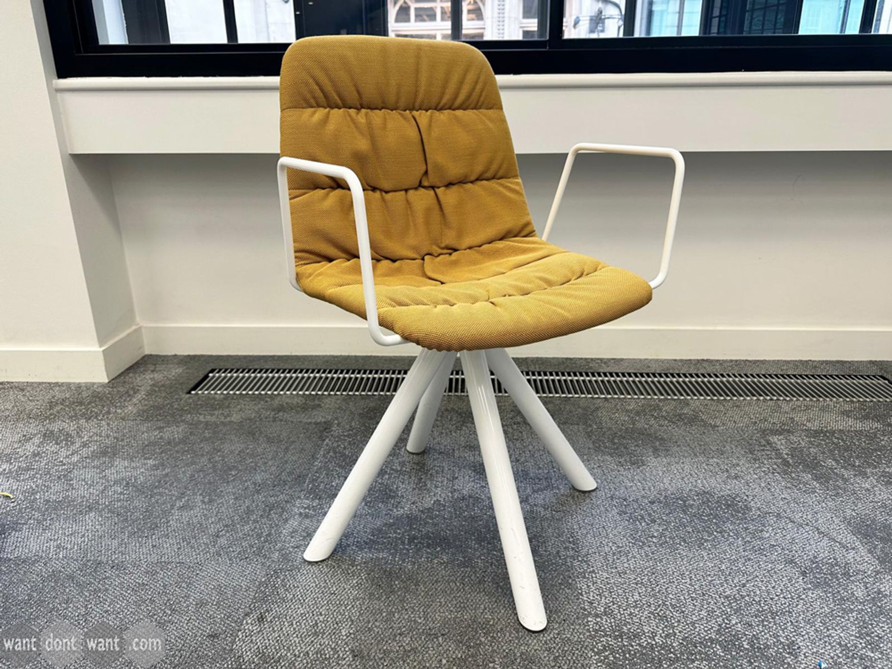 Used Viccarbe Maarten Swivel Chair