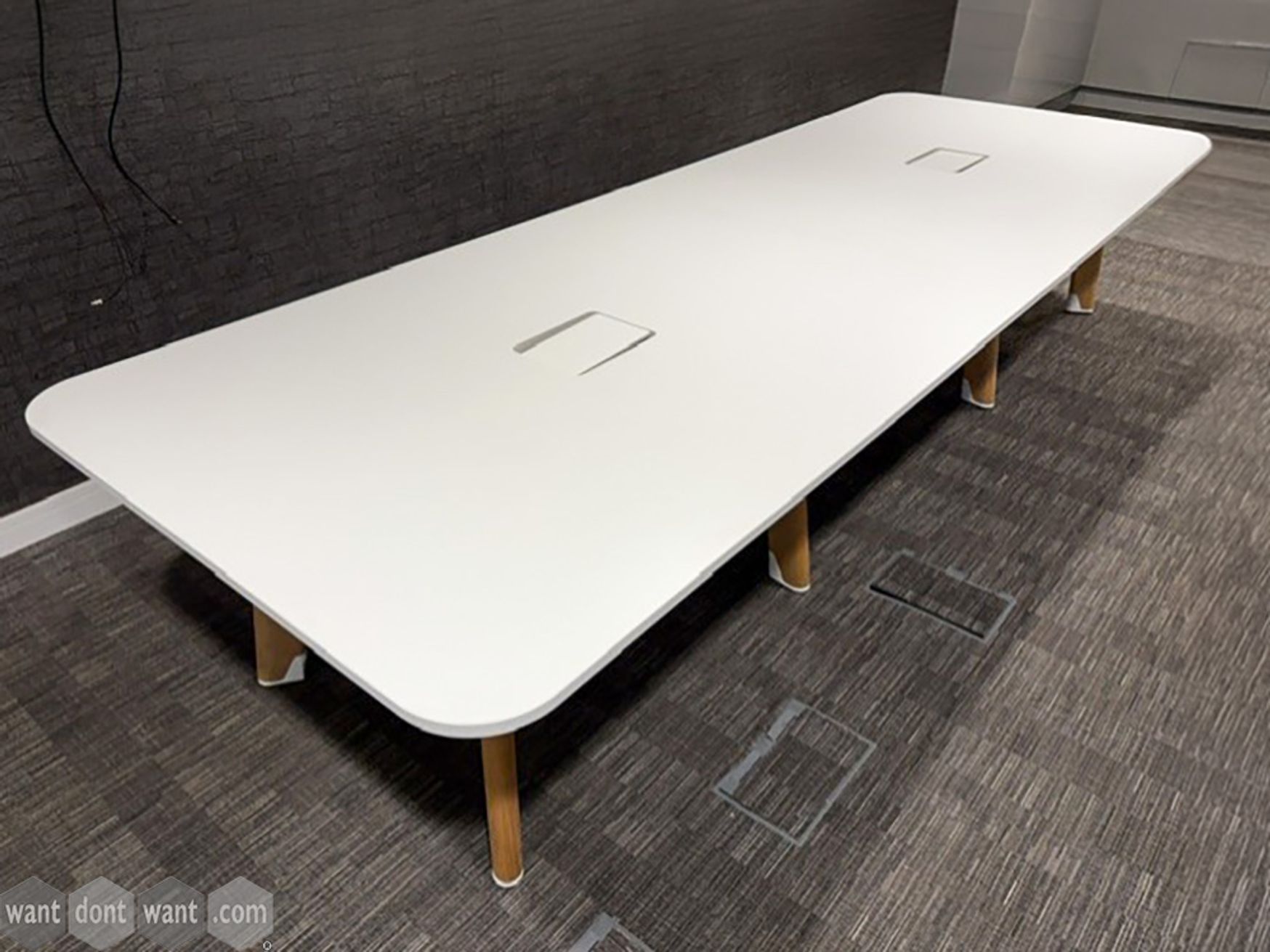 Used 4000mm Meeting table white with oak legs