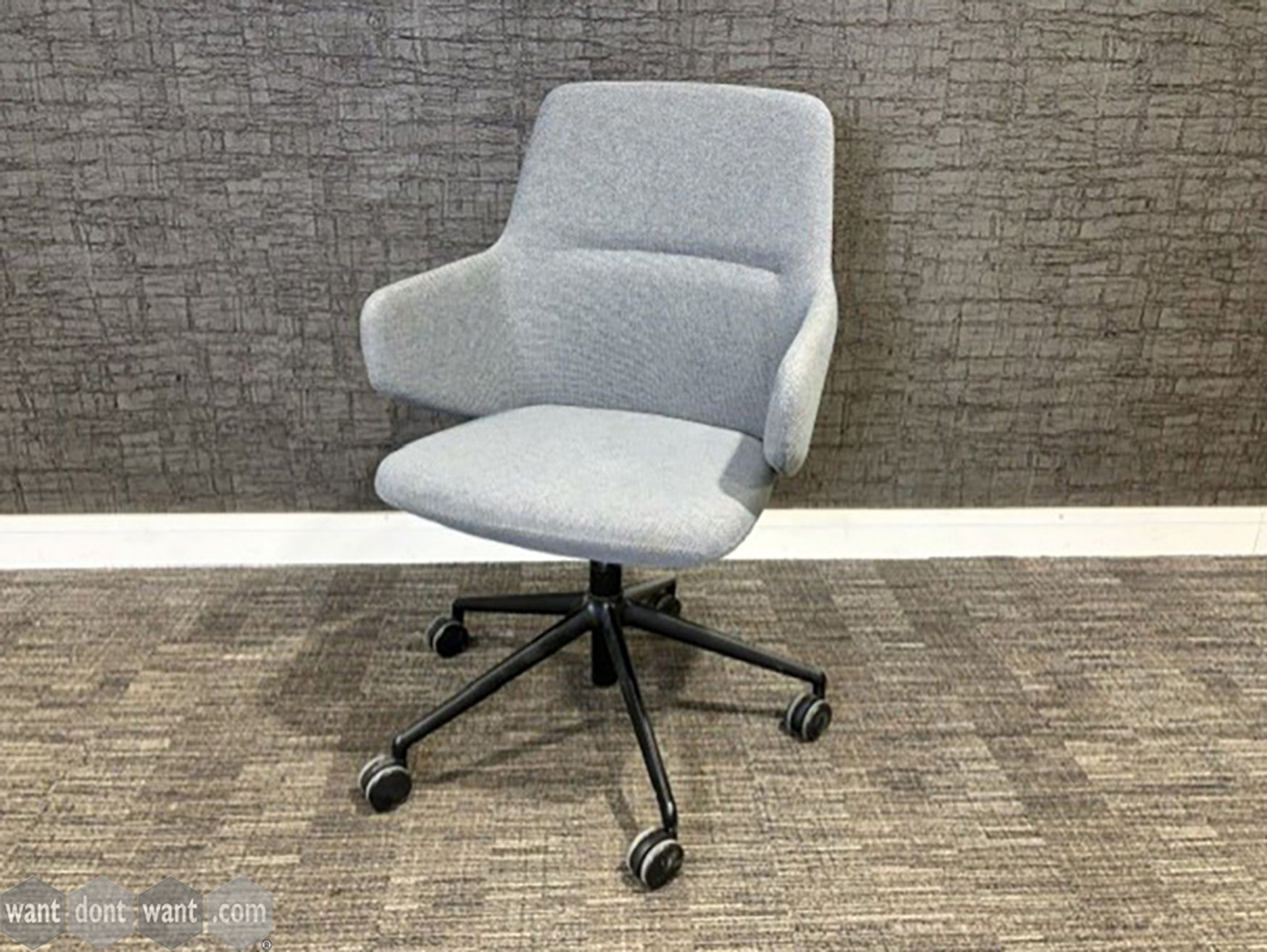 Used modus boardroom chair in blue with castors 