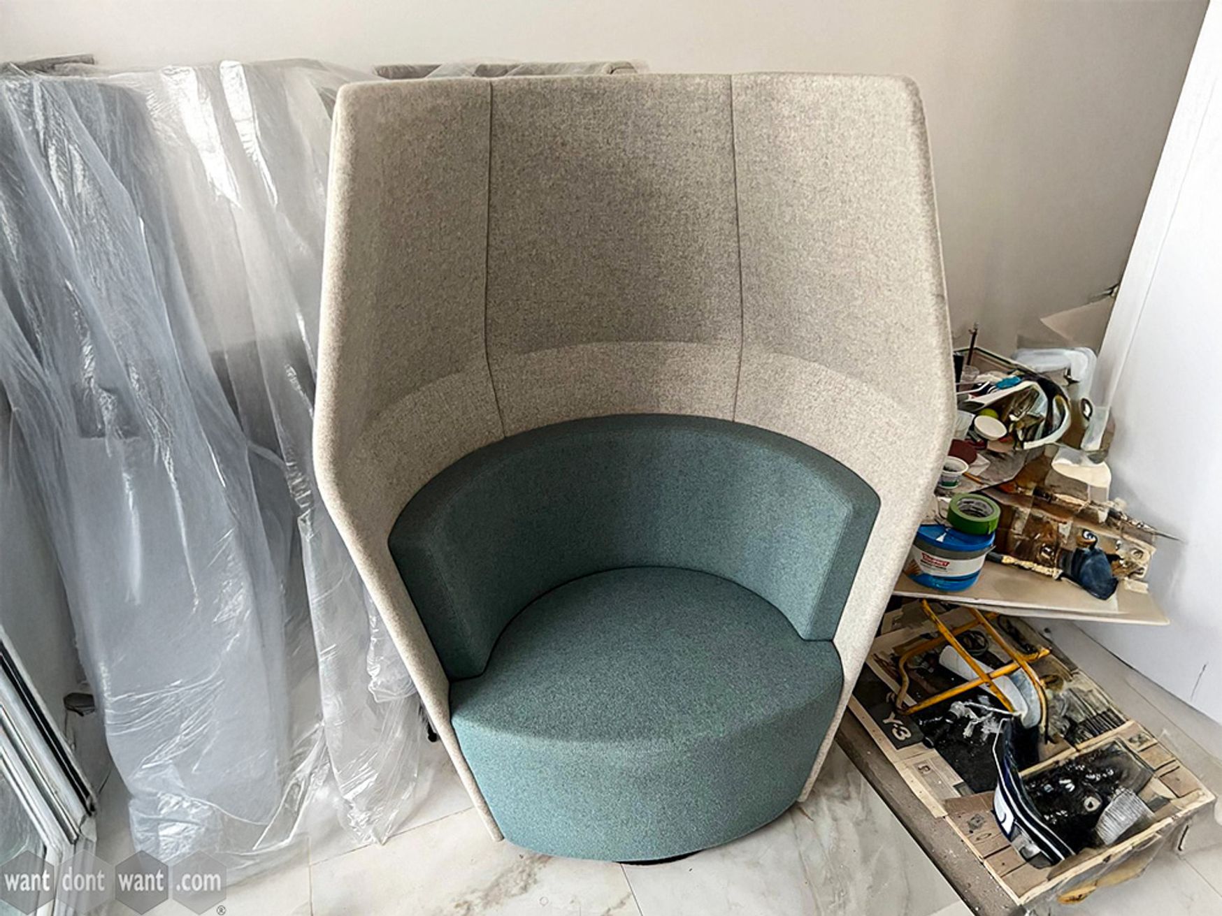 Used Boss Design 'Peek' swivel chair