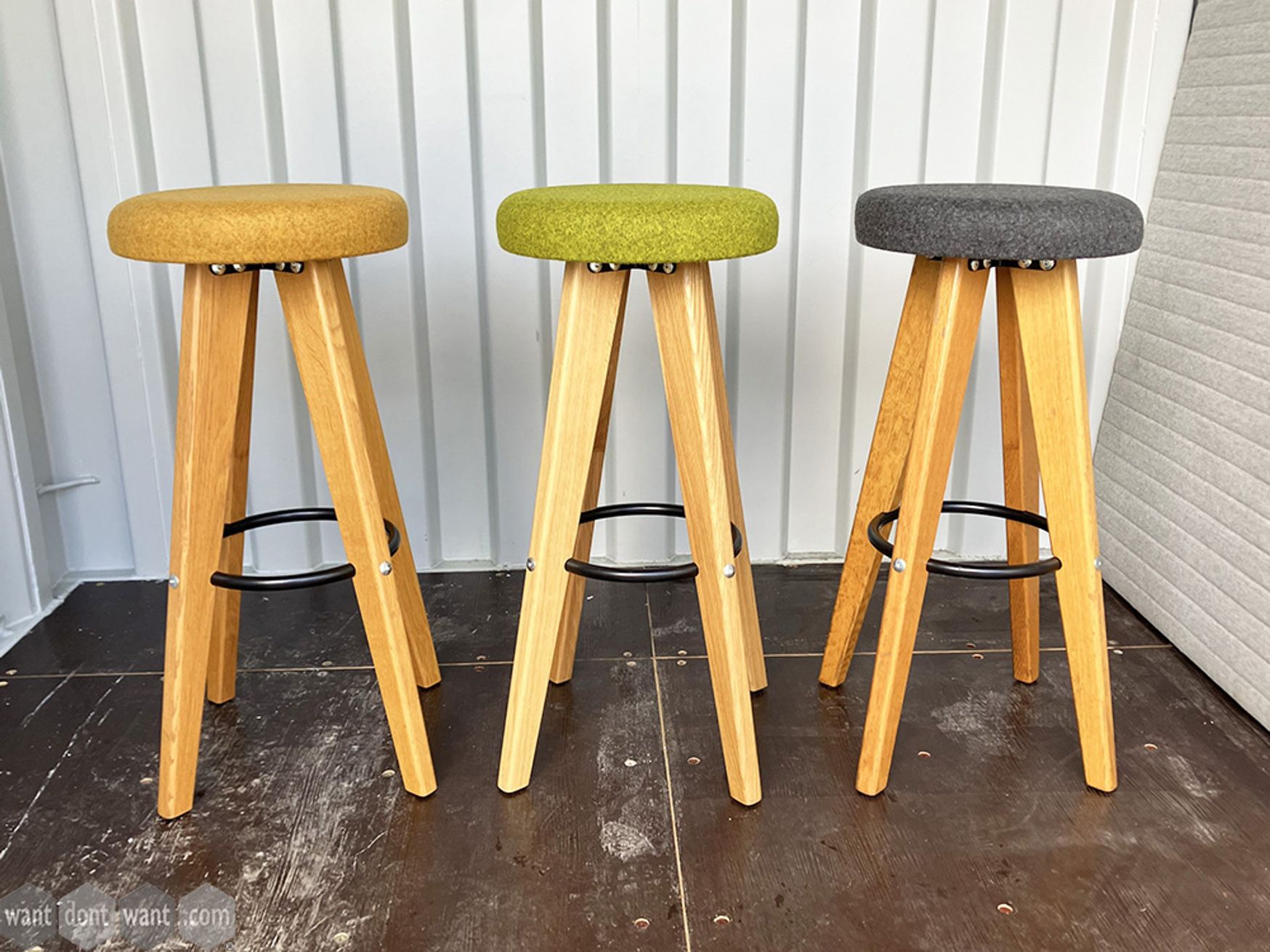 Used Evolve cushioned high stool
