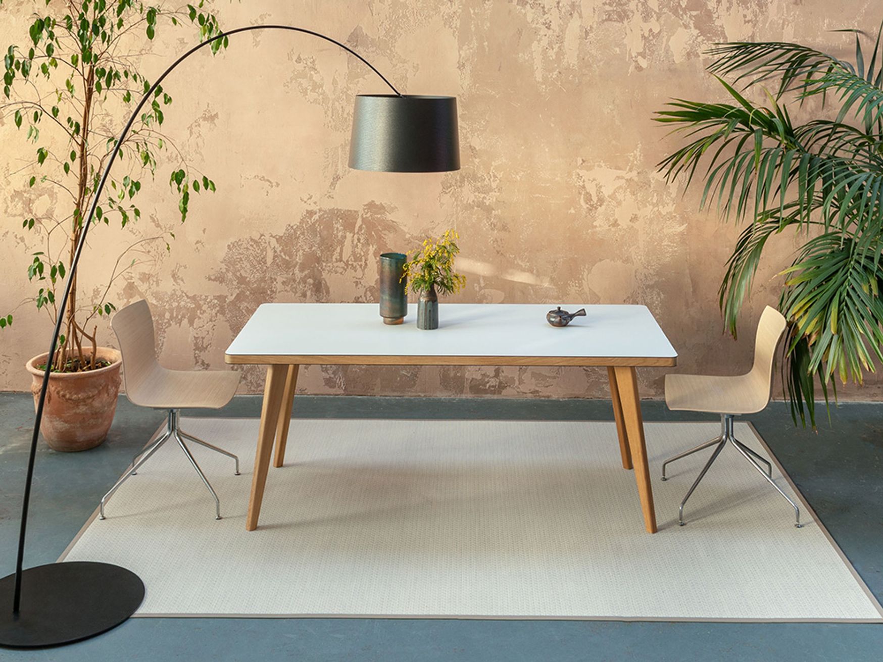 Ex-Display 1280mm James Burleigh Osprey Table 