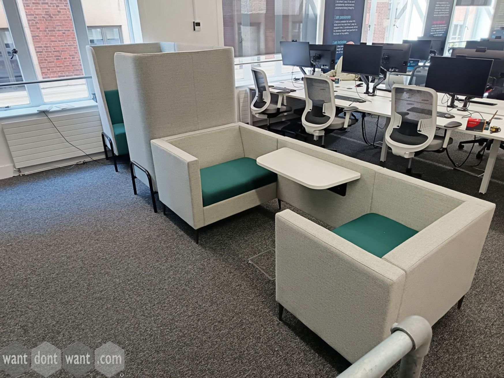 Never used 2400mm JDD Bruce meeting booth
