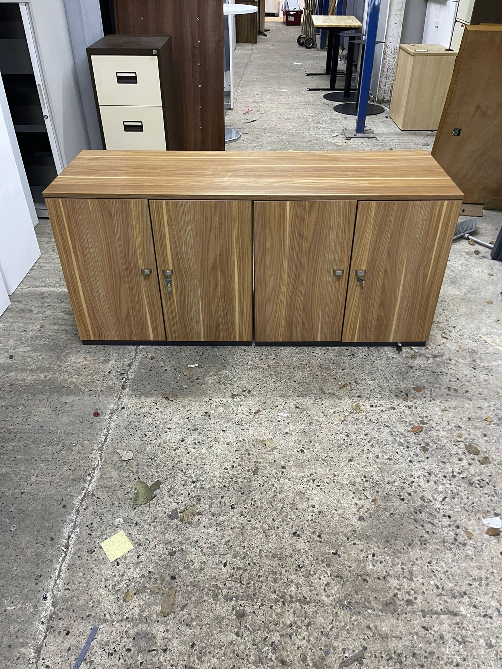 Used 1600mm light walnut 4-door credenza