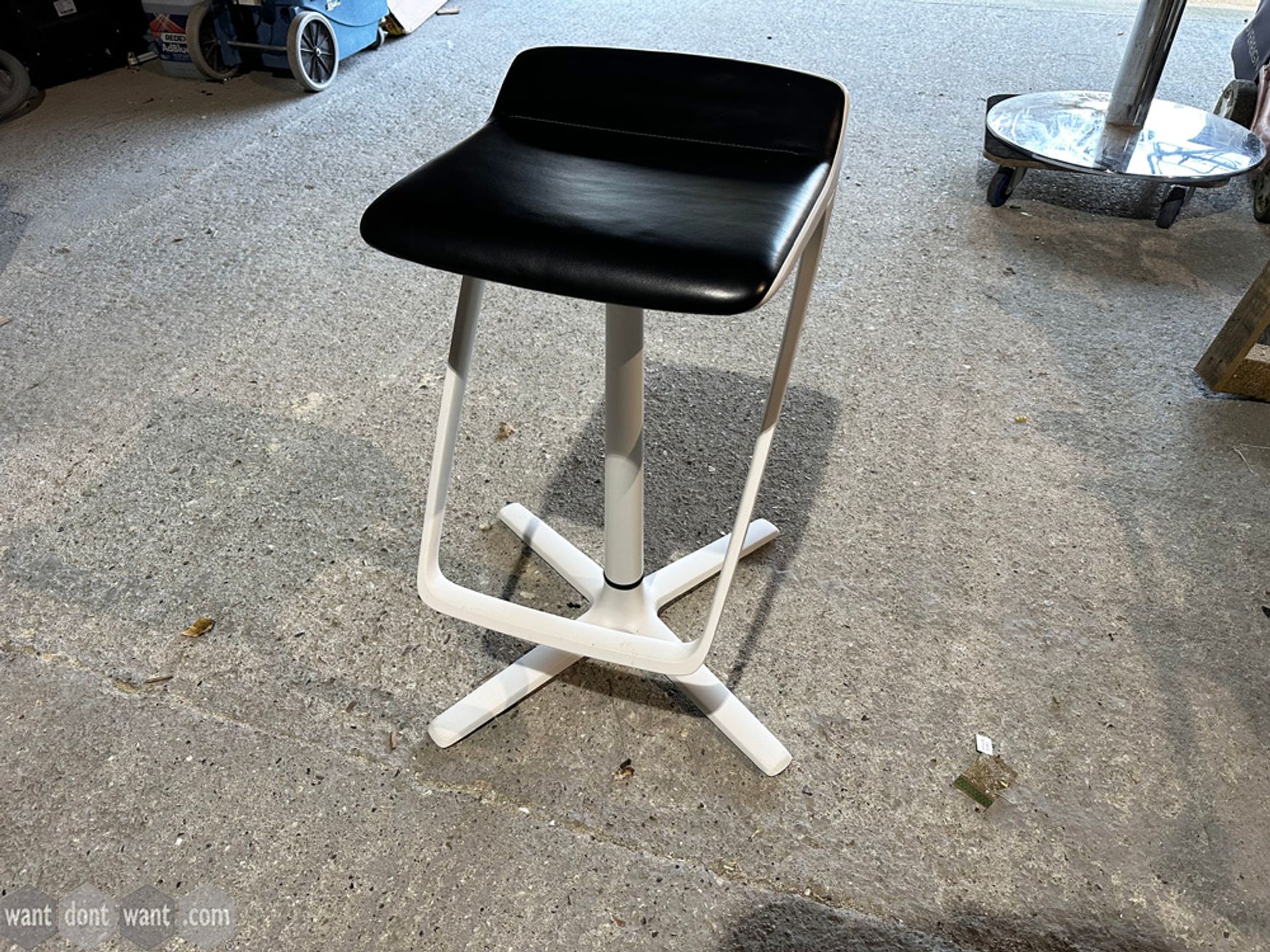 Used Interstuhl Kinetic height adjustable bar stool 