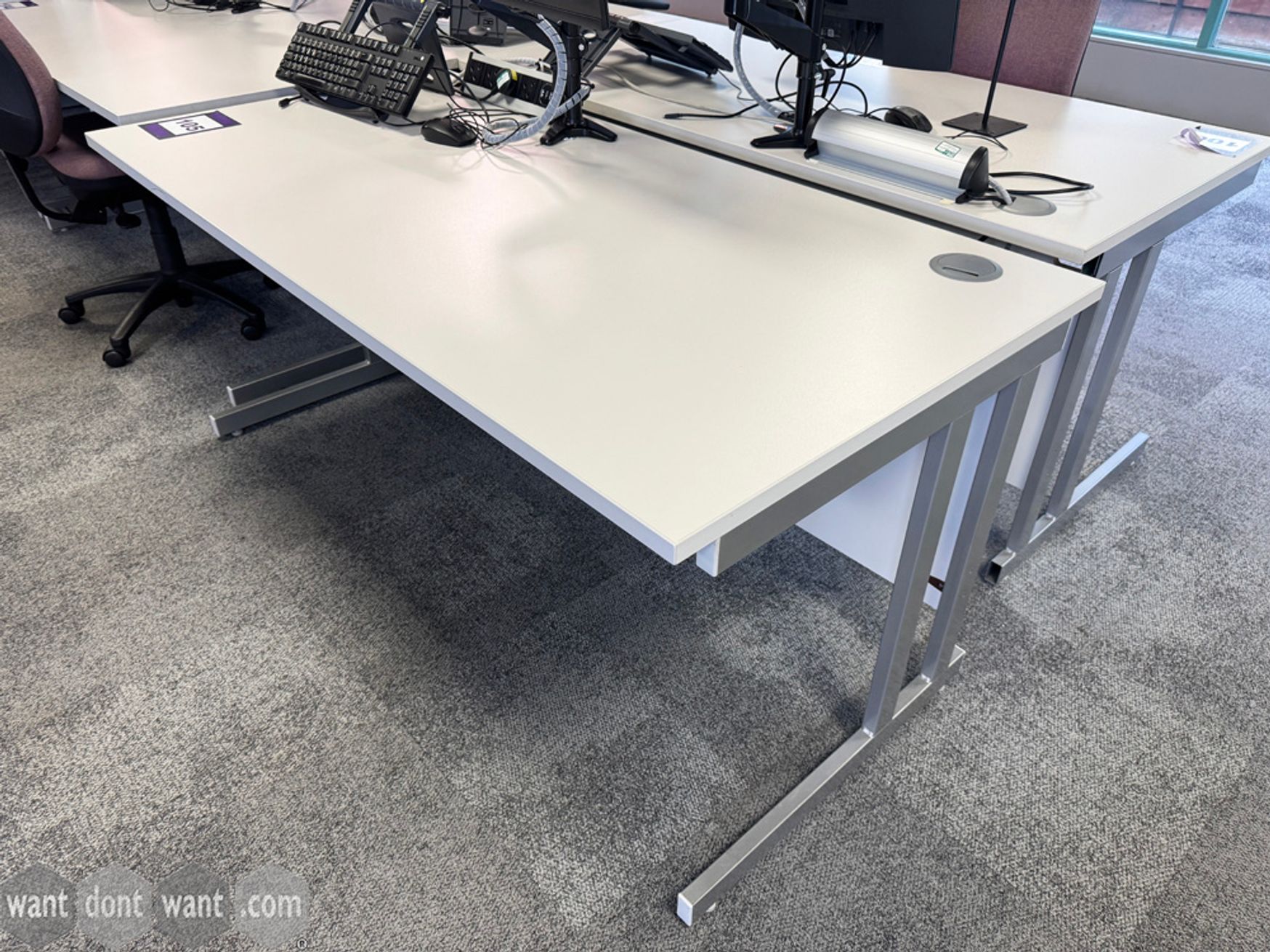 Used Kinnarps 1600mm C-leg single desks with light grey tops