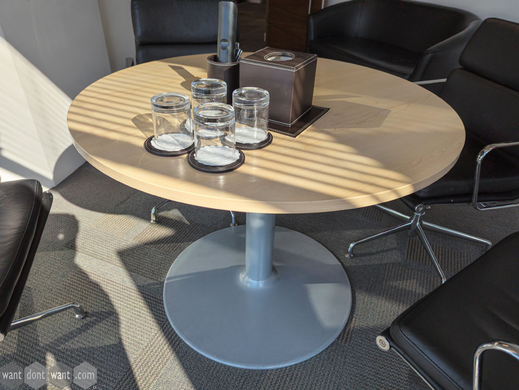 Used 1000mm Senator circular table 