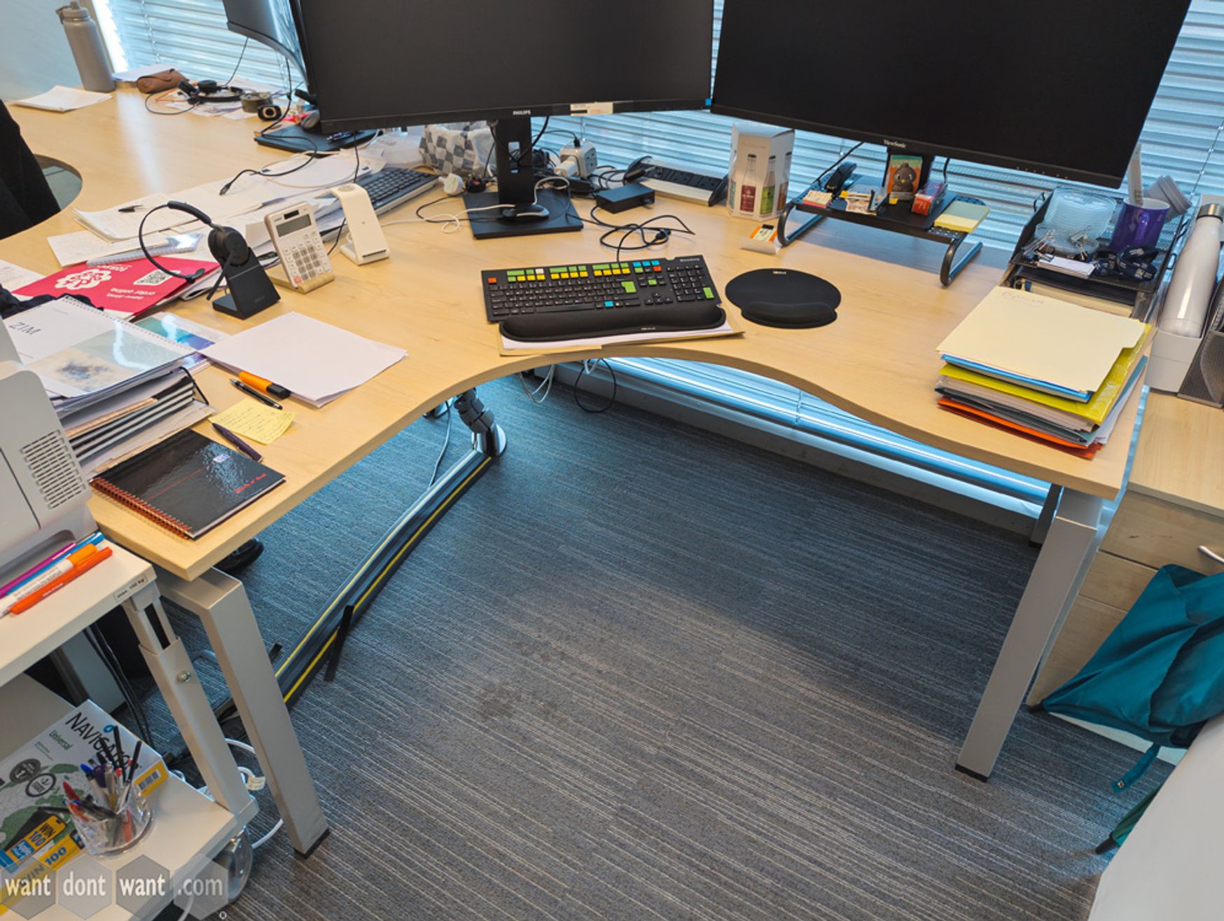 Used 1600mm executive desk 