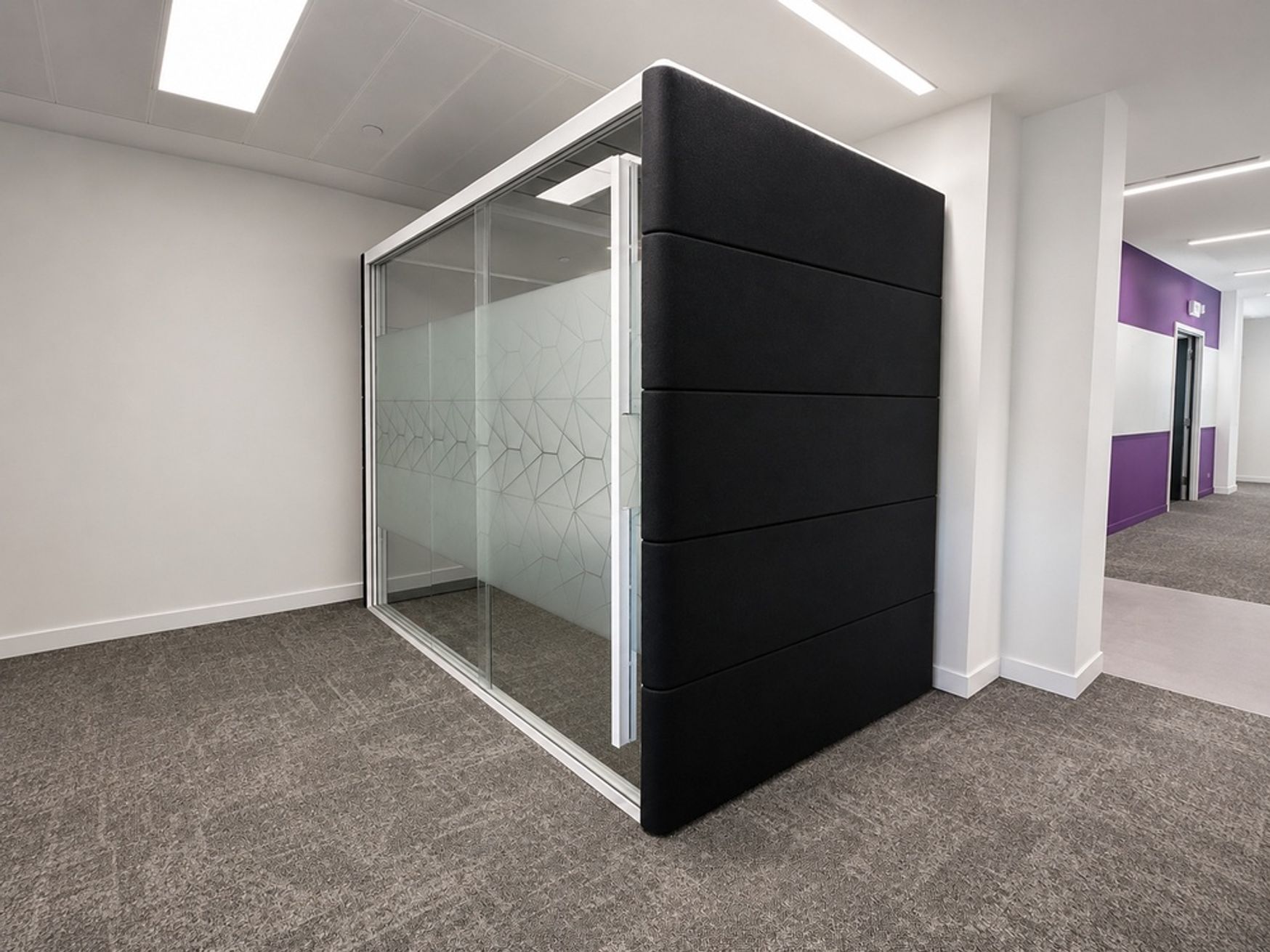 Used Orangebox Air 22 Acoustic Meeting Pod