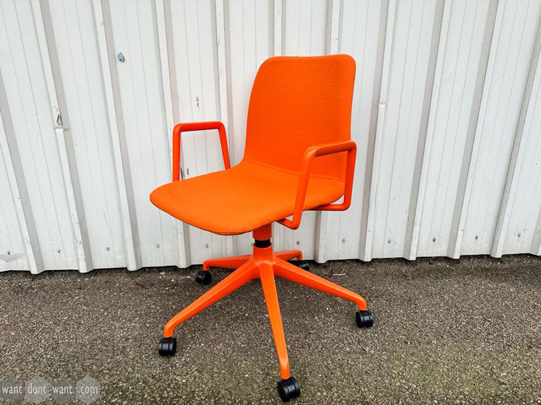 Used Naughtone meeting chairs in orange