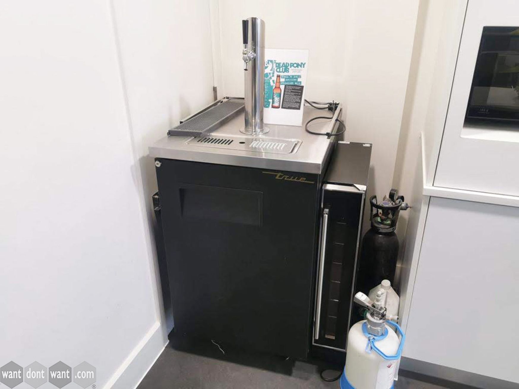 Used drinks dispenser
