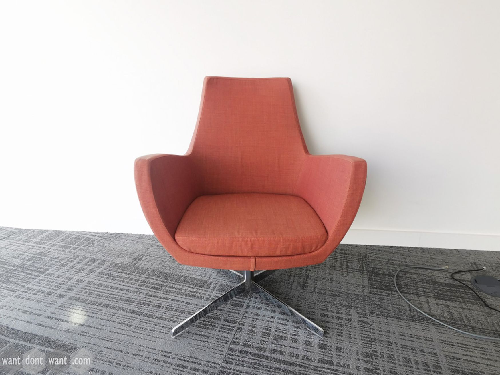 Used lounge chairs sale