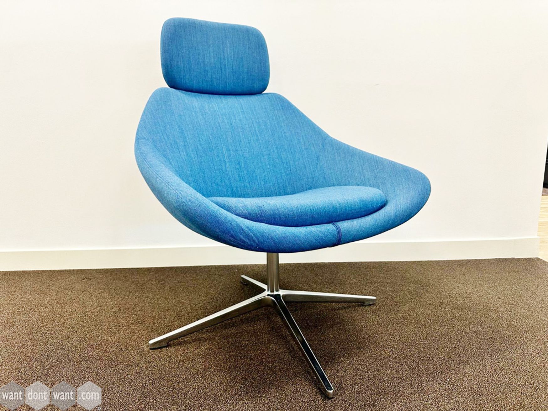 Used Allermuir A461 swivel chairs upholstered in blue fabric. Excellent condition.
