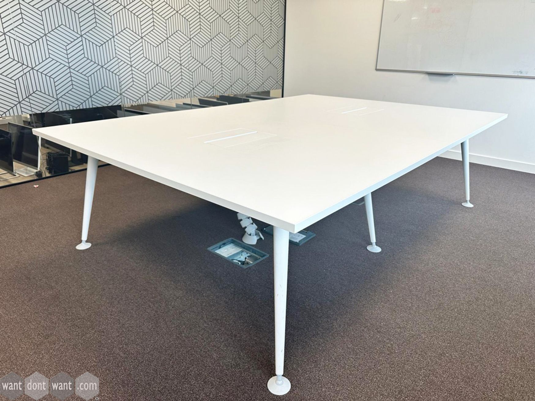 Used 3200mm Knoll white meeting table