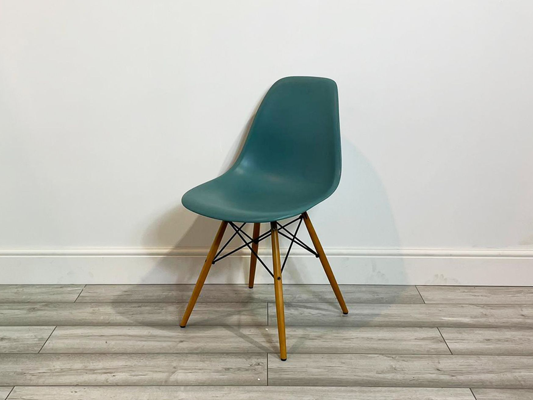 Eames second hand discount