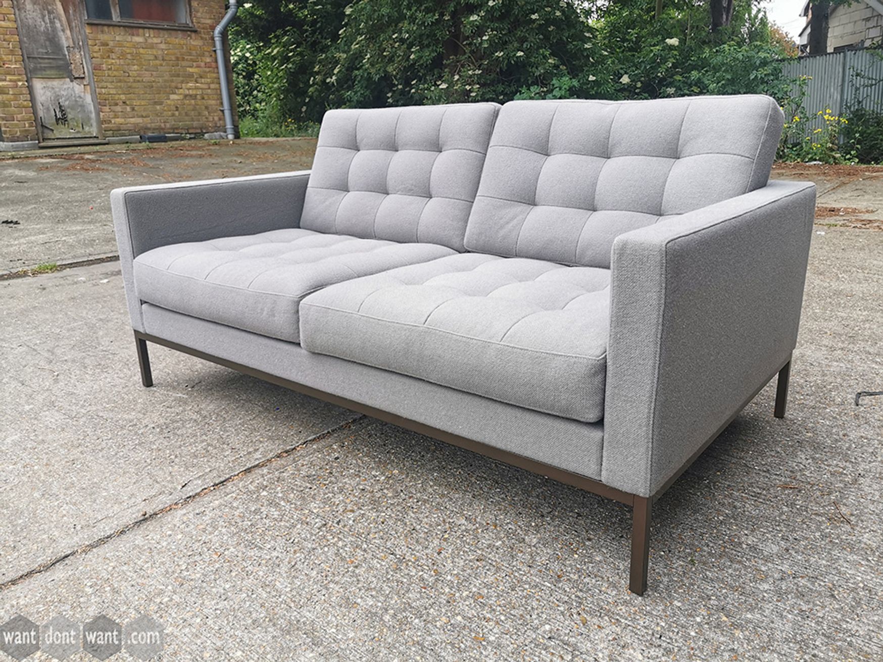 2 seater sofa 2nd hand discount
