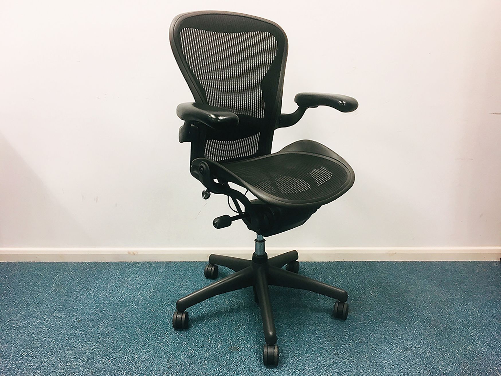 Used Herman Miller Aeron Chairs Mark 1 Size B