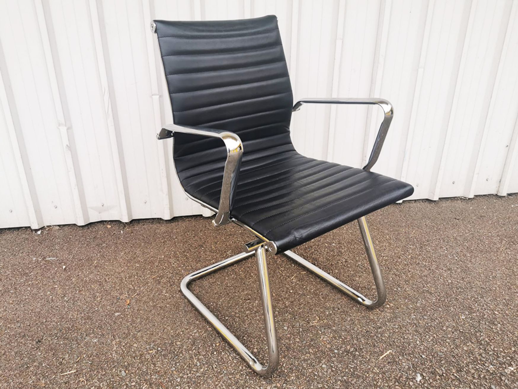 Used Aria AMCA Medium Back Classic Visitors Chairs in Ribbed Leather with Chrome Detail