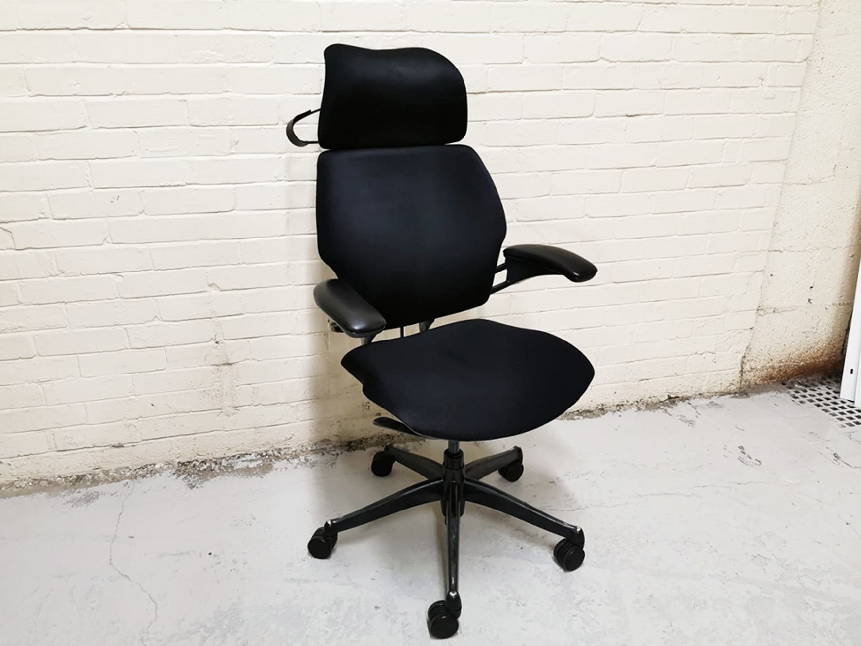 Want Dont Second Hand Office Furniture Used Office Furniture Chairs Task