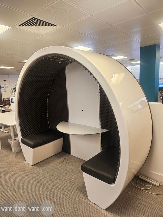 Used Acoustic The Meeting Pod Co Indoor 2-Person Meeting Pod