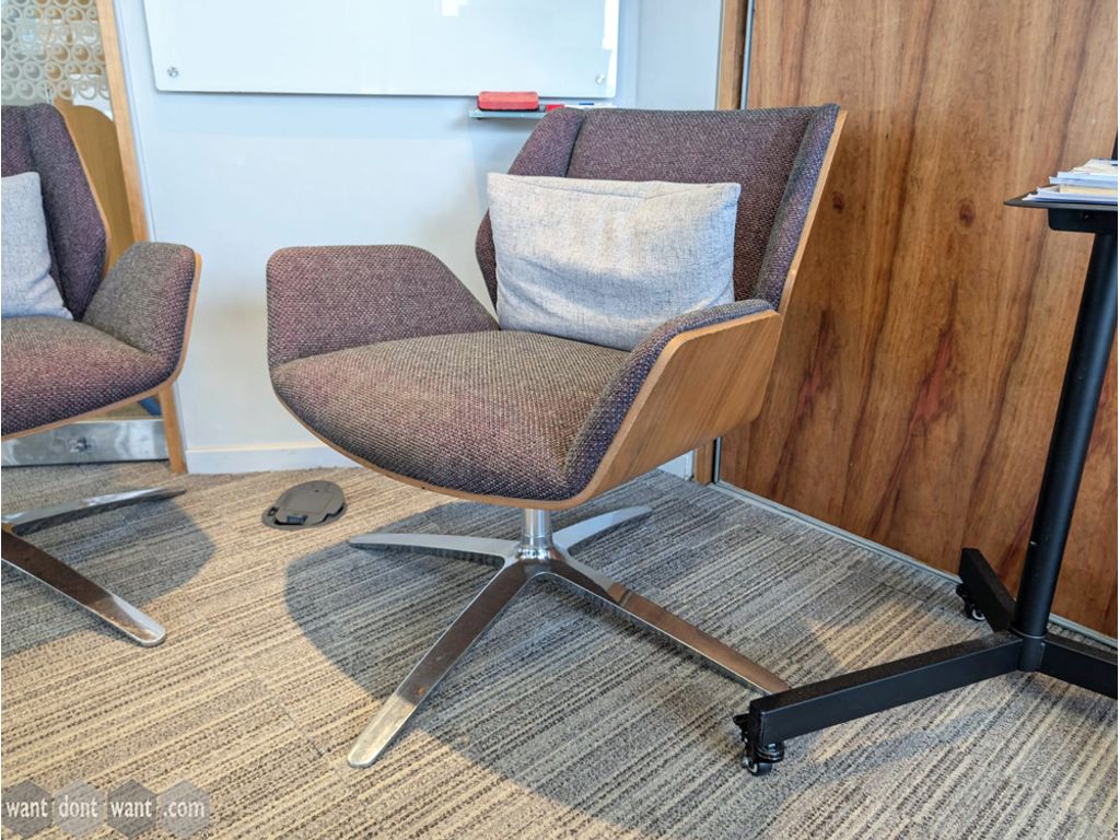 Used Boss design Kruze chair