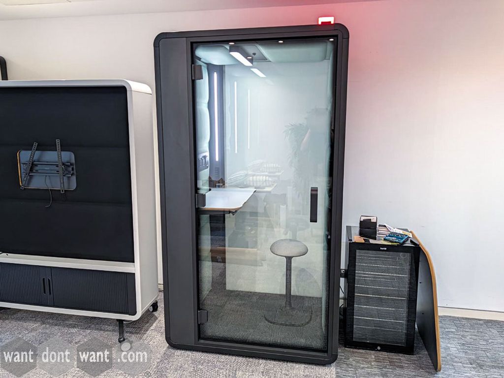 Ex-display HushFree.S acoustic pod - A-rated acoustic structure