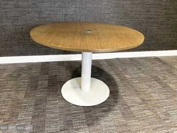 Used 1100mm round table 