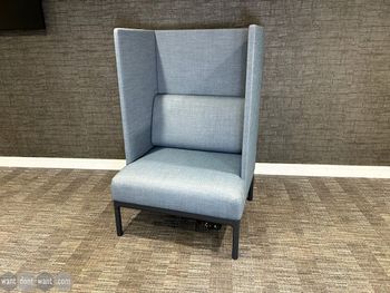 Used 850mm Modus Acoustic chair with power 