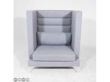 Used Boss Design Lyndon Privacy Chairs