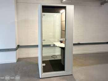 Used Max Calma S Phonebooth