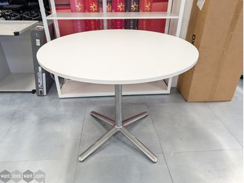 Used 900mm circular table with metal legs