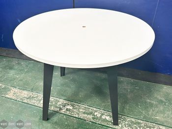 Used 1000mm round table