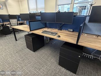 Used 1400mm Senator back to back bench desks
