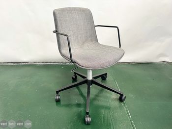 Used Orangebox Cubb Chair with arms and castors