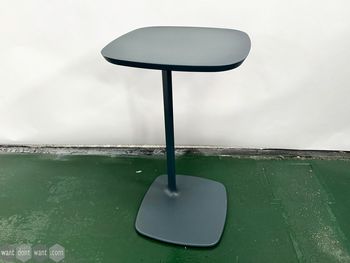 Used 345mm Allermuir host table