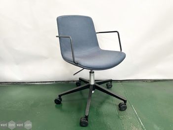 Used Orangebox Cubb Chair with arms and castors