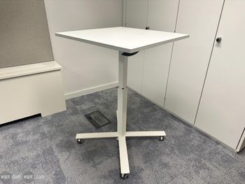 Used 800mm gas lift height adjustable meeting table on wheels