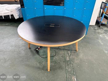 Used 1500mm James Burleigh black circular table