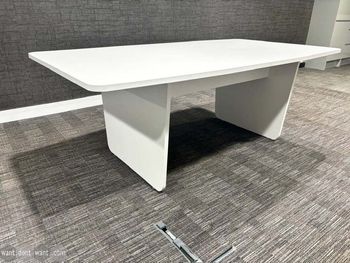 Used 2000mm Della Rovere barrel-shaped meeting table 
